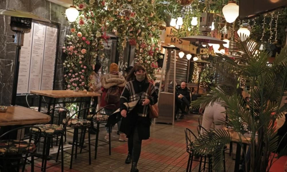 Εστίαση: Ασφυκτικοί έλεγχοι για την τήρηση των μέτρων και του ωραρίου